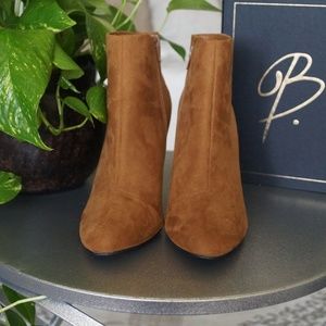 Camel Colored Ankle Boot sz 9 Brand New